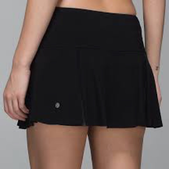 Lululemon Hit your stride skirt - Picture 2 of 3